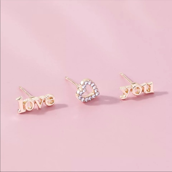 🆕 3 Pc. Love You Stud Set - Picture 3 of 4